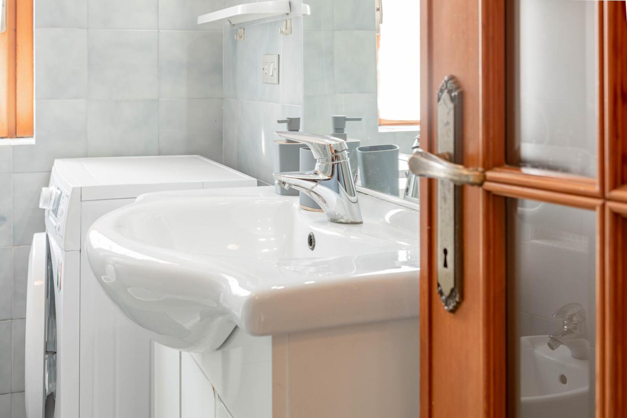 H11 Casa Tecla Centro-Mare Lägenhet Sanremo Exteriör bild